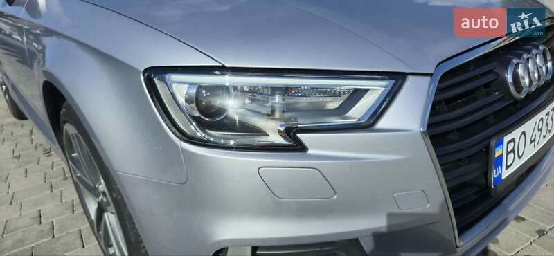 Седан Audi A3 2018 в Бродах