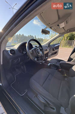 Хетчбек Audi A3 2006 в 