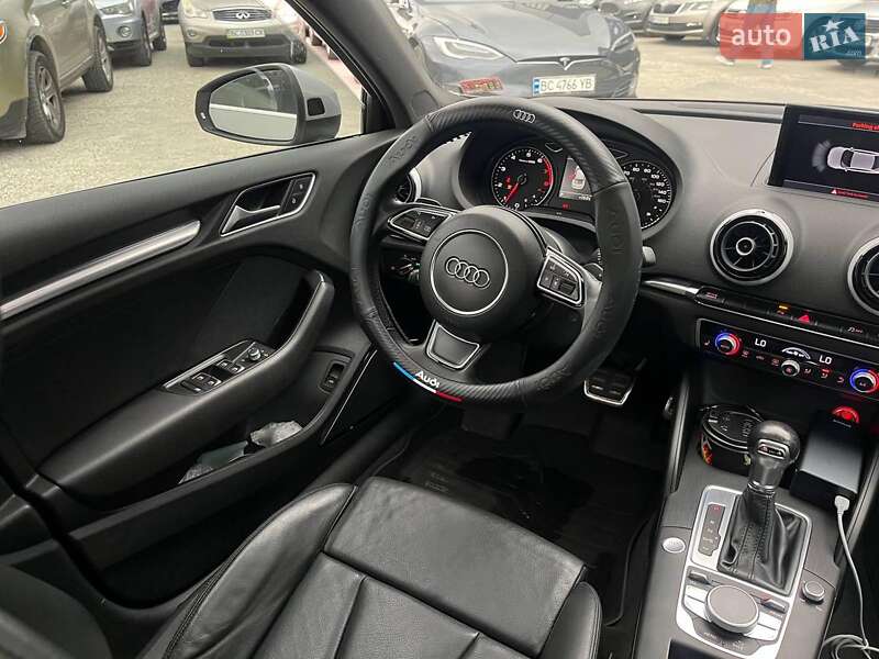 Седан Audi A3 2014 в Львове