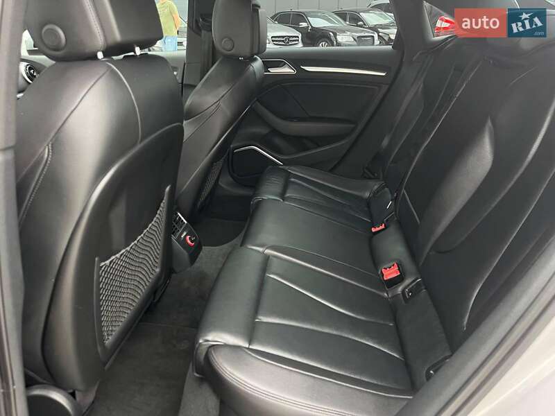 Седан Audi A3 2014 в Львове