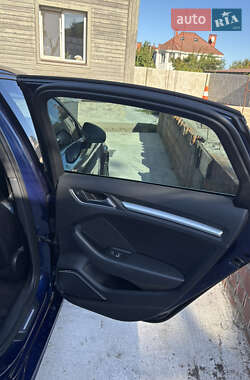 Седан Audi A3 2014 в 