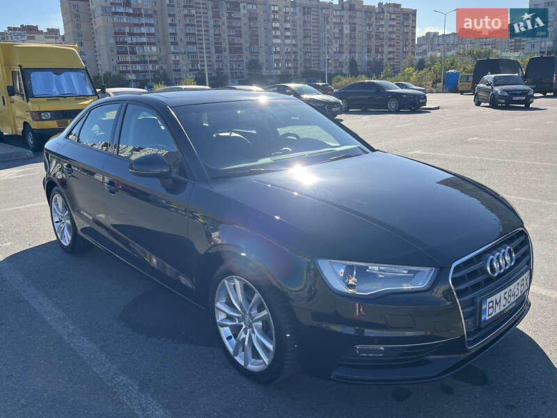 Седан Audi A3 2015 в Киеве