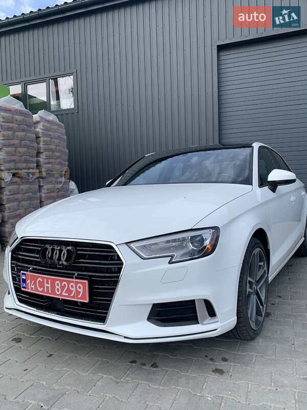 Седан Audi A3 2018 в Києві