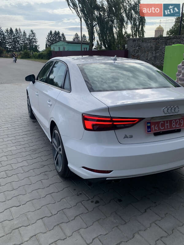 Седан Audi A3 2018 в Києві