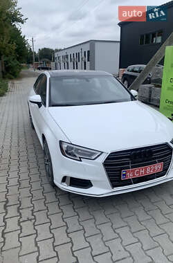 Седан Audi A3 2018 в 