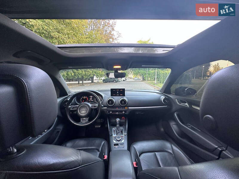 Седан Audi A3 2015 в Запоріжжі