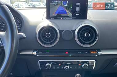 Хэтчбек Audi A3 2016 в 