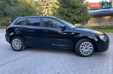 Хэтчбек Audi A3 2007 в 