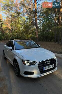 Седан Audi A3 2017 в 