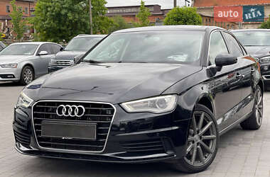 Седан Audi A3 2014 в Львове