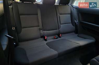 Хэтчбек Audi A3 2004 в 