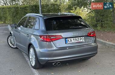 Хэтчбек Audi A3 2015 в 