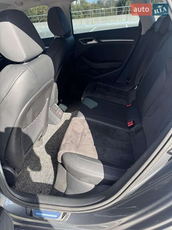 Хетчбек Audi A3 2015 в Києві