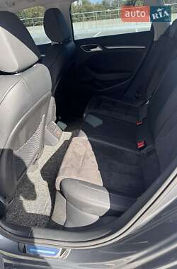 Хэтчбек Audi A3 2015 в 