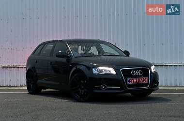 Хэтчбек Audi A3 2010 в 
