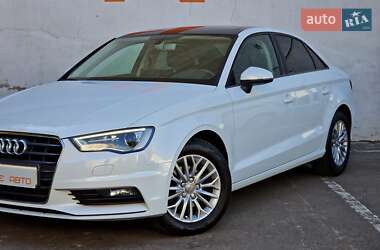 Седан Audi A3 2016 в 