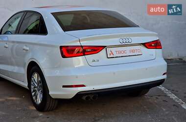 Седан Audi A3 2016 в 