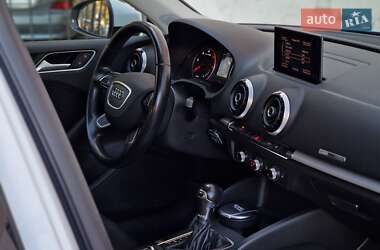 Седан Audi A3 2016 в 