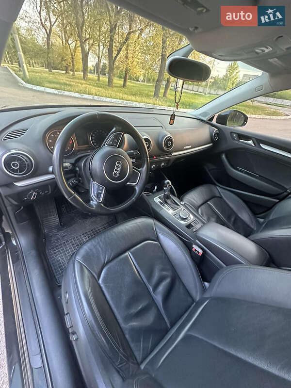 Седан Audi A3 2014 в Кривому Розі