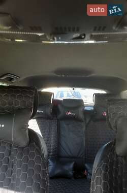 Хэтчбек Audi A3 2004 в 