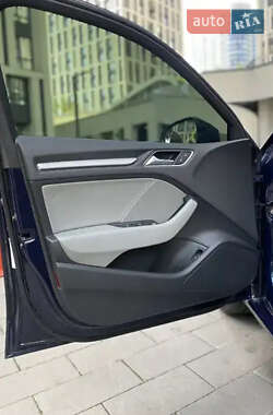 Седан Audi A3 2016 в 