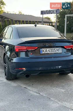 Седан Audi A3 2016 в 