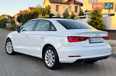 Седан Audi A3 2015 в 
