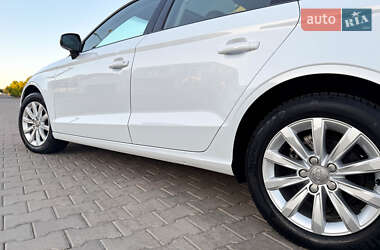 Седан Audi A3 2015 в 
