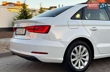 Седан Audi A3 2015 в 