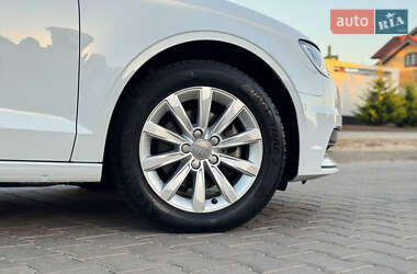 Седан Audi A3 2015 в 
