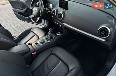Седан Audi A3 2015 в 