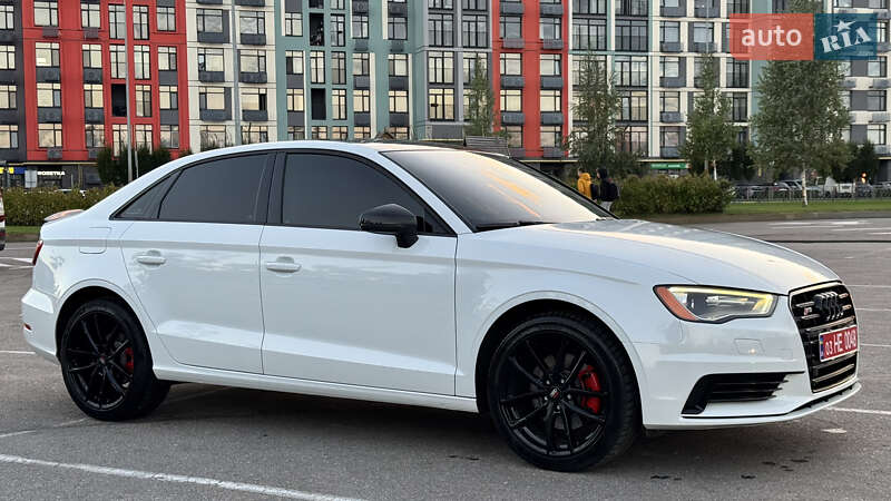 Седан Audi A3 2015 в Киеве