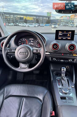 Седан Audi A3 2015 в 