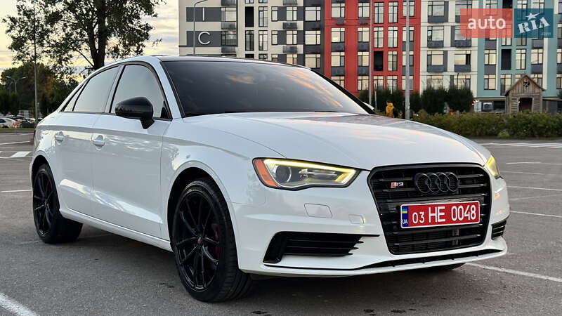 Седан Audi A3 2015 в Киеве