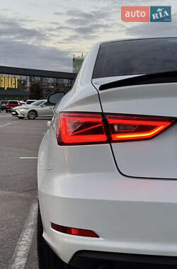Седан Audi A3 2015 в 