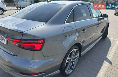 Седан Audi A3 2017 в 