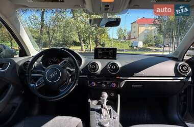 Седан Audi A3 2015 в 
