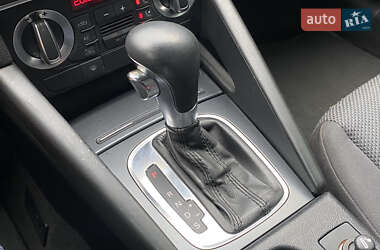 Хетчбек Audi A3 2009 в 