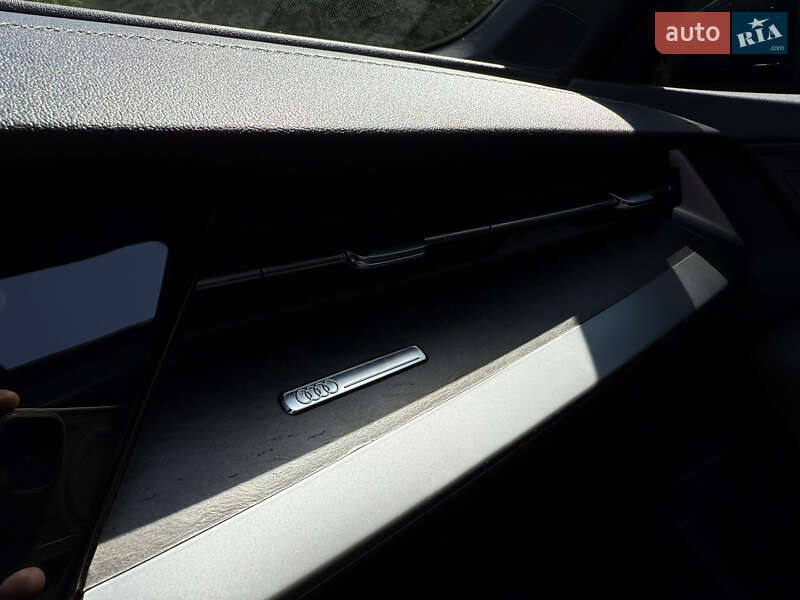 Седан Audi A3 2023 в Коломые