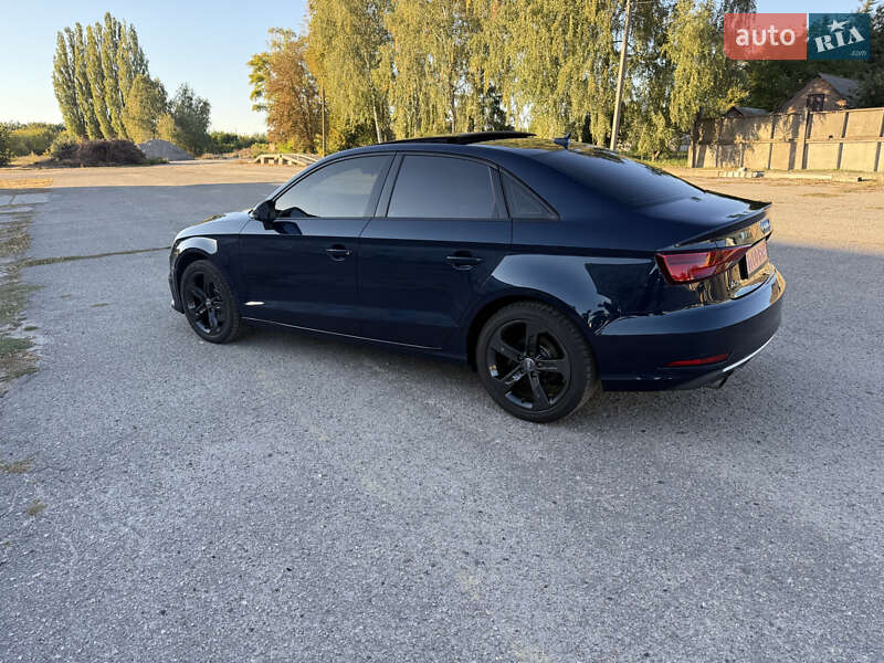 Седан Audi A3 2017 в Пирятині