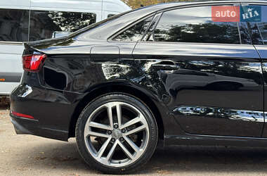 Седан Audi A3 2016 в Киеве