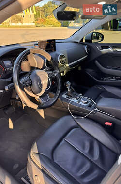 Седан Audi A3 2015 в 
