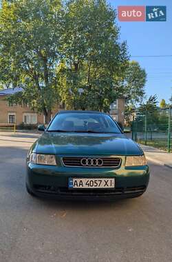 Хетчбек Audi A3 1997 в Дніпрі
