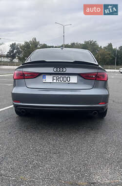Седан Audi A3 2015 в 