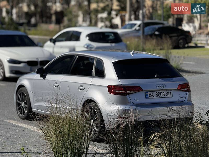 Хэтчбек Audi A3 2018 в Львове