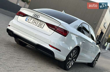 Седан Audi A3 2017 в Ивано-Франковске