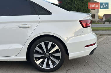 Седан Audi A3 2017 в Ивано-Франковске
