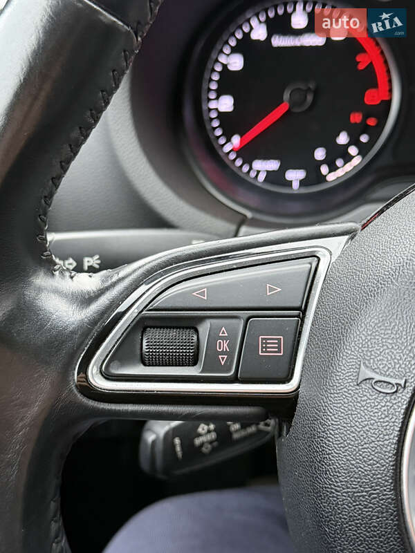 Седан Audi A3 2015 в Киеве