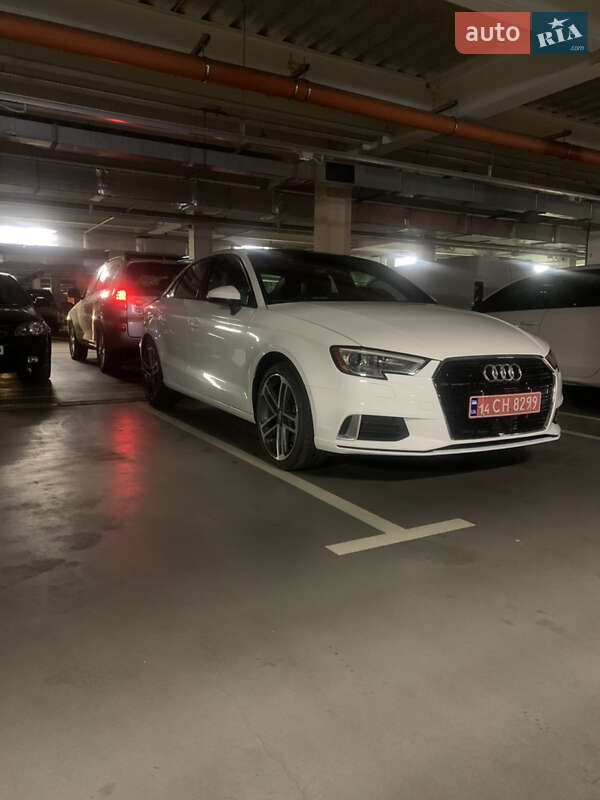 Седан Audi A3 2018 в Києві