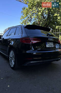 Седан Audi A3 2017 в 